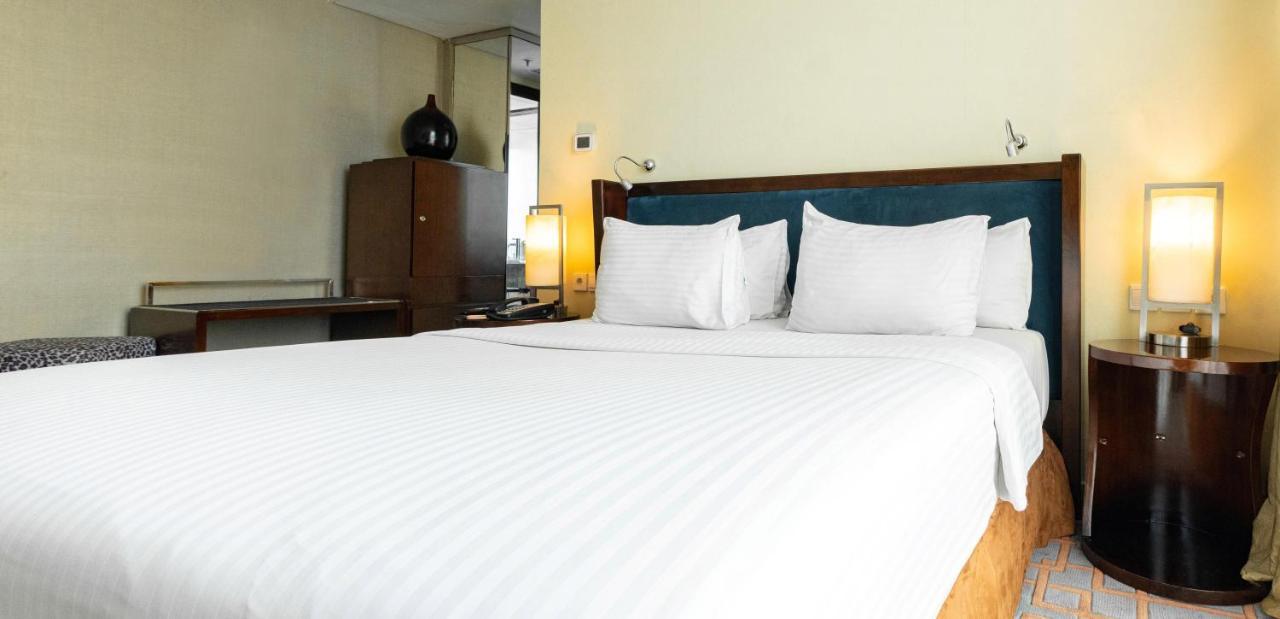 Cambridge Hotel Medan Dış mekan fotoğraf