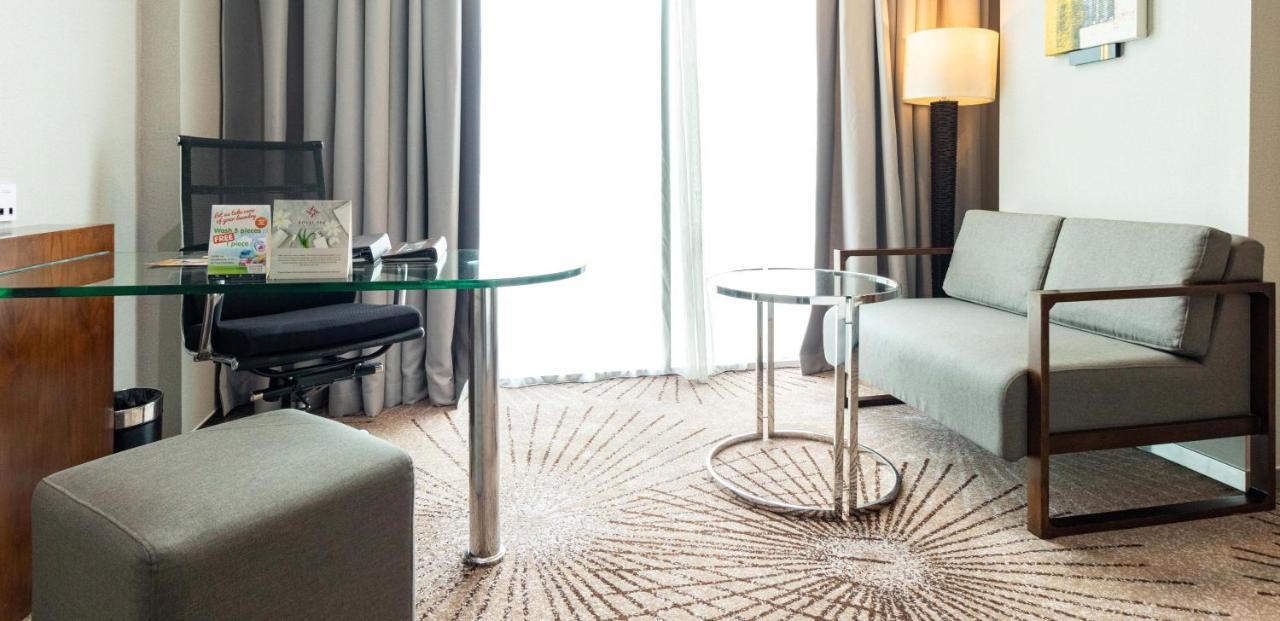 Cambridge Hotel Medan Dış mekan fotoğraf