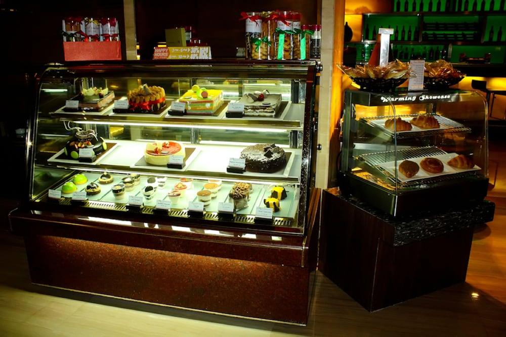 Cambridge Hotel Medan Dış mekan fotoğraf