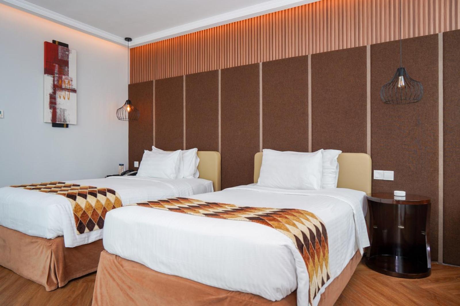 Cambridge Hotel Medan Dış mekan fotoğraf