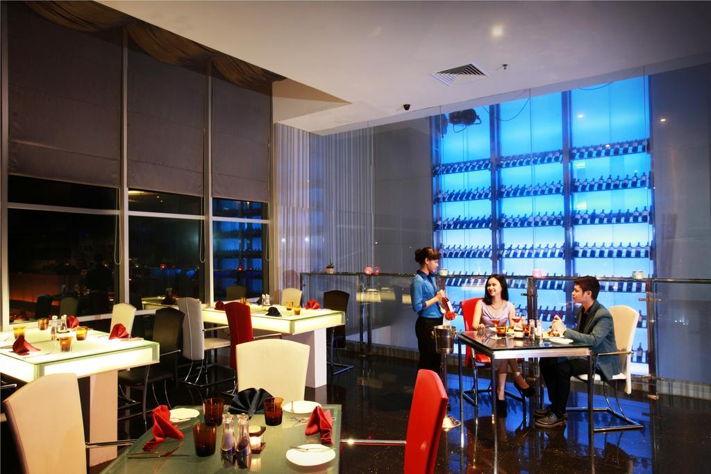 Cambridge Hotel Medan Dış mekan fotoğraf