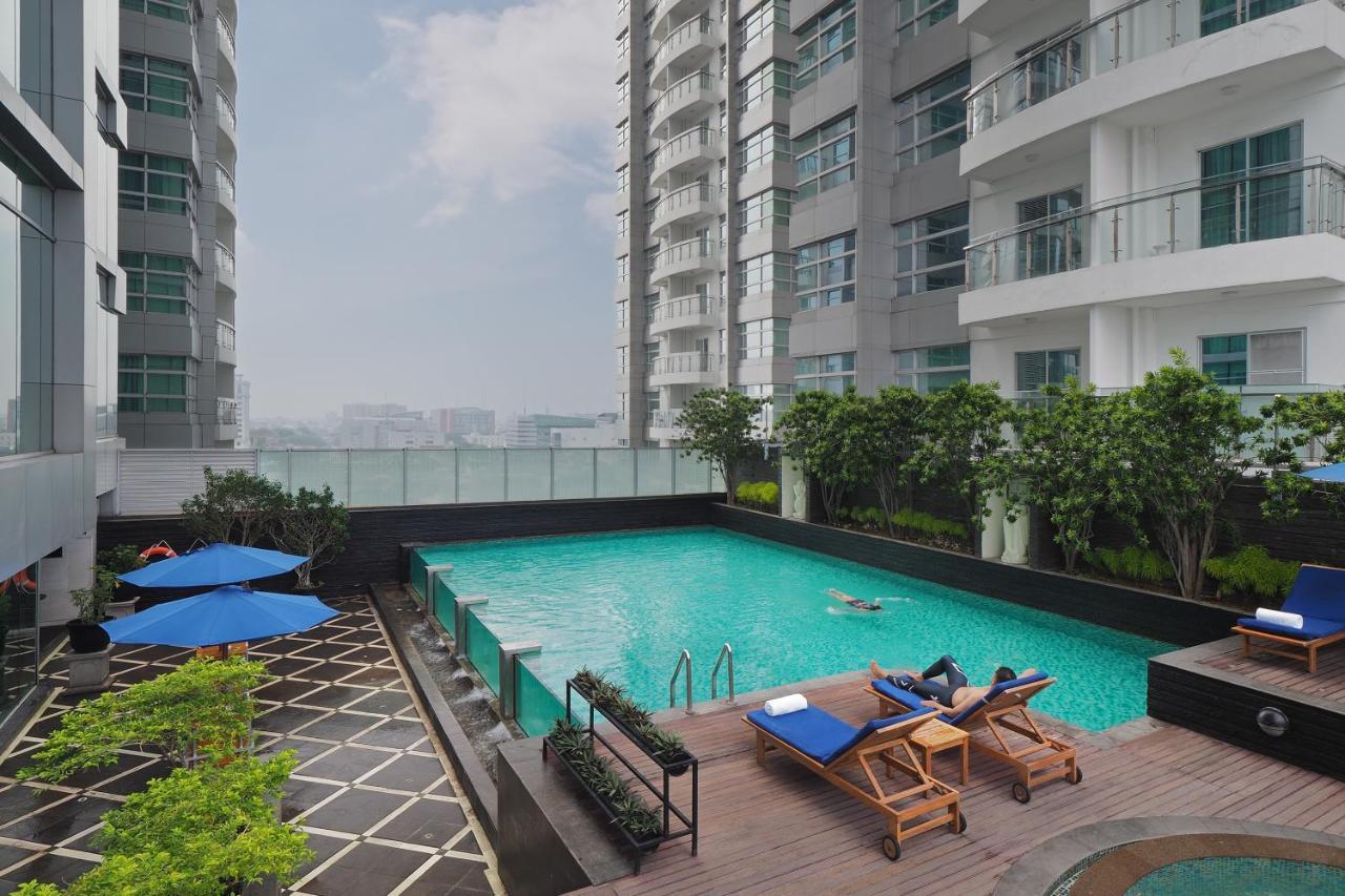 Cambridge Hotel Medan Dış mekan fotoğraf