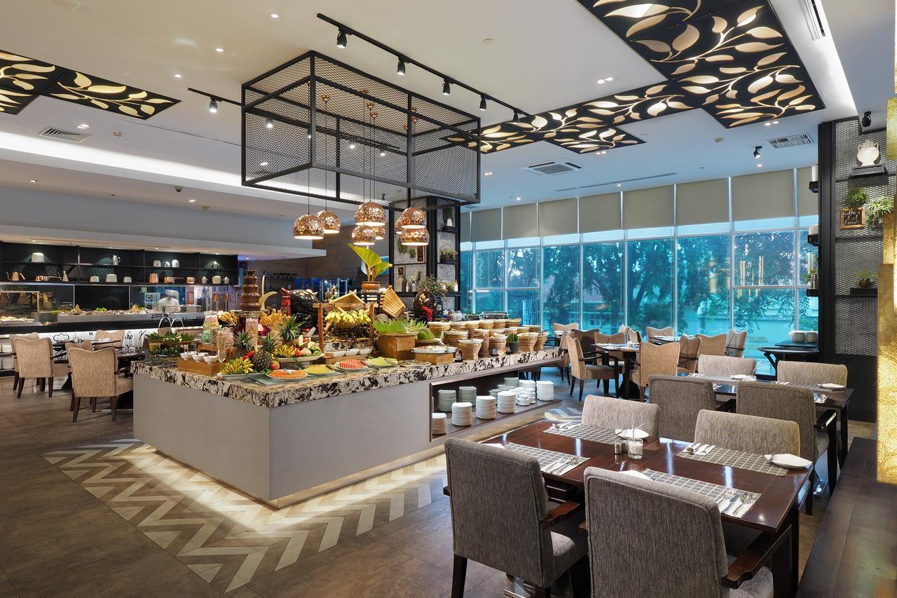 Cambridge Hotel Medan Dış mekan fotoğraf