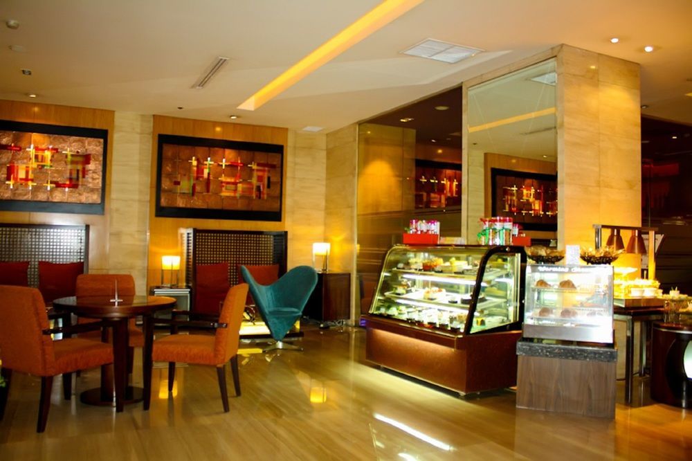 Cambridge Hotel Medan Dış mekan fotoğraf
