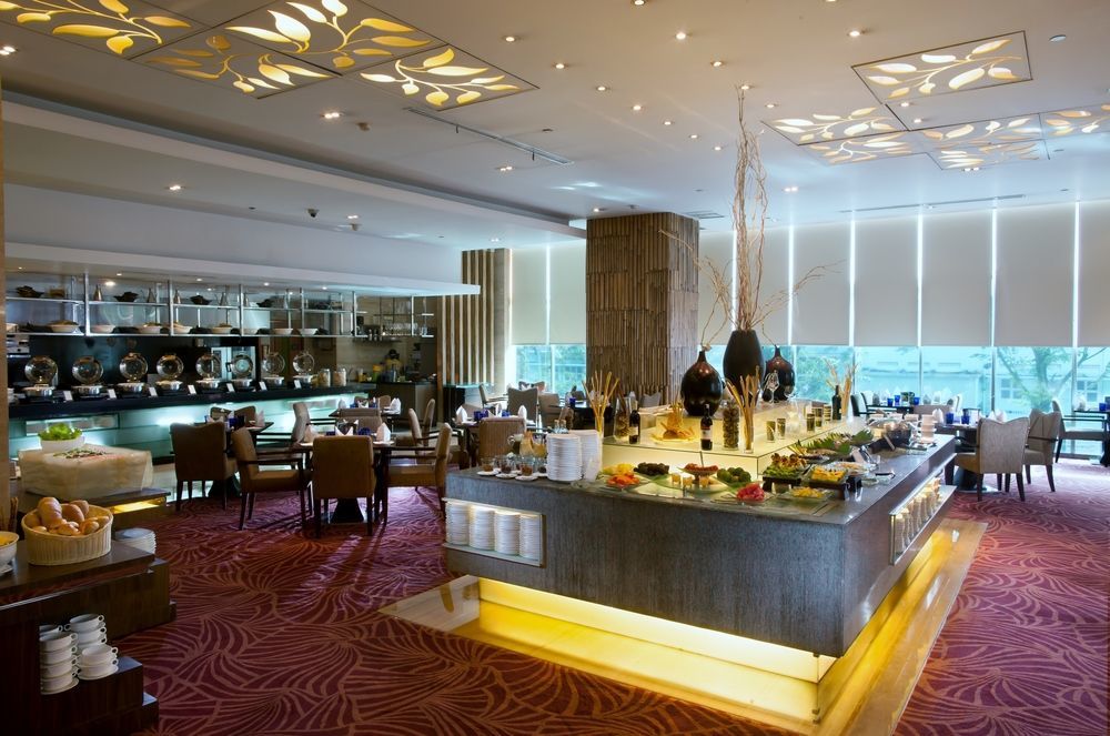 Cambridge Hotel Medan Dış mekan fotoğraf